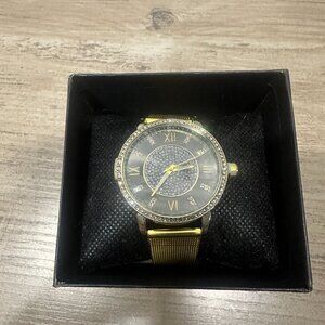 NIB Gold Watch With stainless Steel Back Quartz Movement (New in Box)